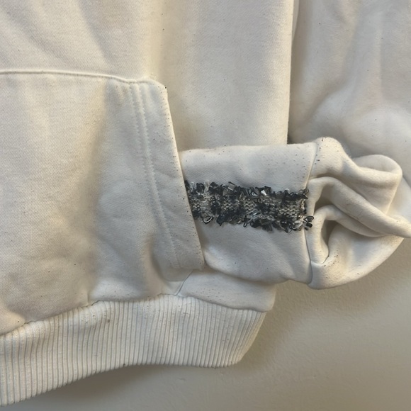 Classy Women's Hoodie - Size L - Picture 3 of 5